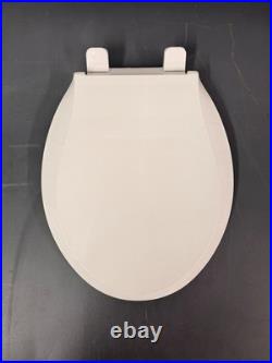 6 Kohler Cachet Quiet-CloseT 6-5/8 X 14-3/16 Round-Front Toilet Seats # 4639-0