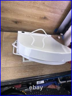 TOTO SW3084#01 C5 Elongated Soft Close Bidet Seat, Cotton White Not Tested Parts