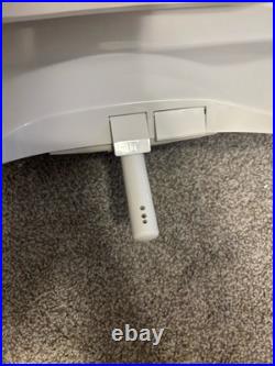 TOTO SW3084 #01 White, Elongated Bidet Toilet Seat MINOR DAMAGE/CRACK