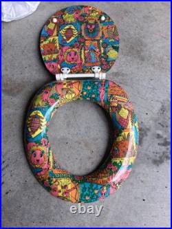 Vintage Novelty Toilet Seat With Complete Zodiac Representation