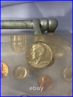Vintage Toilet Seat Acrylic Lucite Silver Dollar Haves & More, 110 Coins Vintage Toilet Seat Acrylic Lucite Silver Dollar Haves & More, 110 Coins