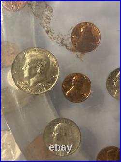 Vintage Toilet Seat Acrylic Lucite Silver Dollar Haves & More, 110 Coins Vintage Toilet Seat Acrylic Lucite Silver Dollar Haves & More, 110 Coins