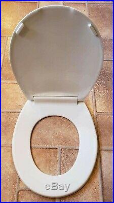 WHITE Toilet Seat for Case 1000, 3000, 2nd Model A